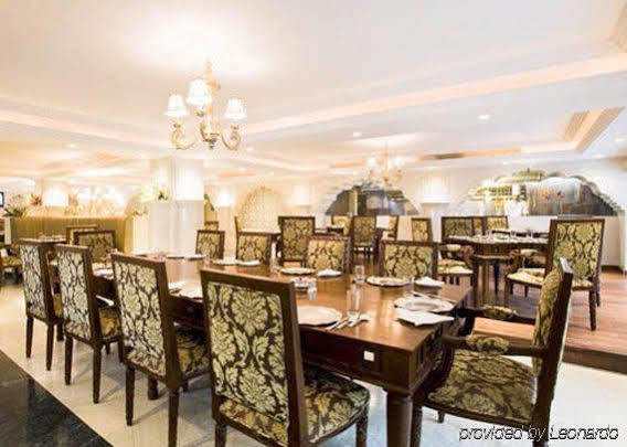 Shravanthi Sarovar Portico Hotel Bangalore Ngoại thất bức ảnh